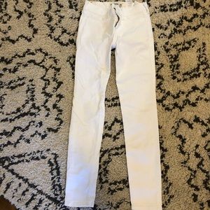 Abercrombie kids white jeans Size 11/12